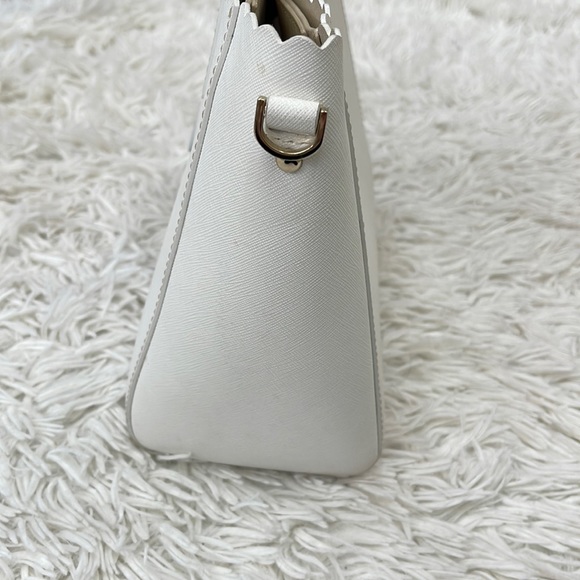 Kate Spade White Scalloped Handbag - Picture 2 of 6